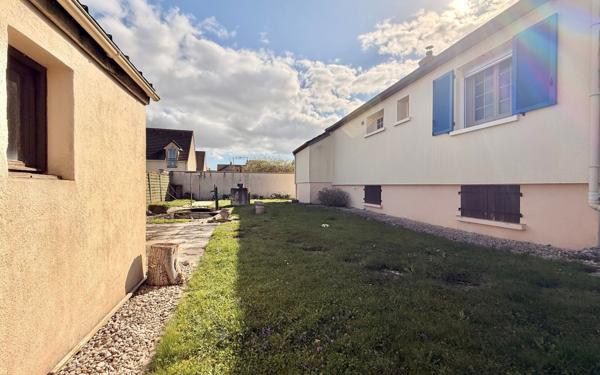 Maison à vendre    3 pièces •  Varois-et-Chaignot