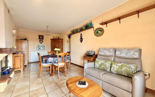 Maison à vendre    3 pièces •  Varois-et-Chaignot