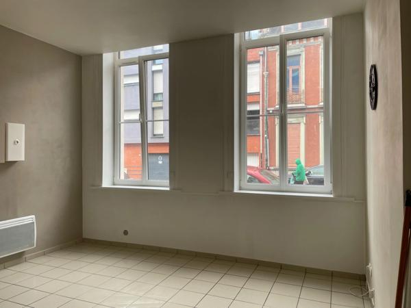 Appartement à louer studio de 42 m2 avec coin chambre ROUBAIX