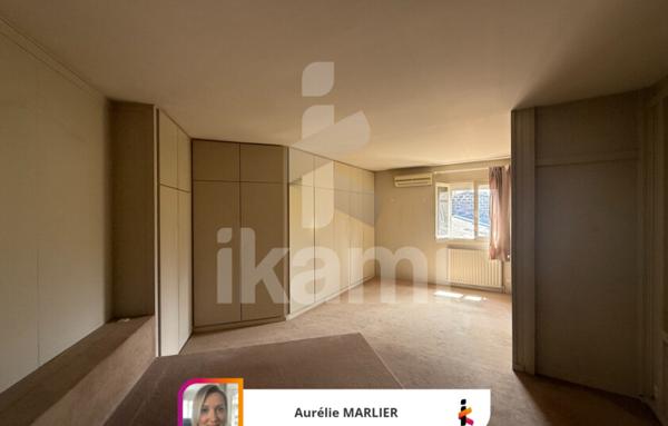 Volumes exceptionnels et cachet au cœur des Chartrons