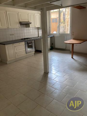 Location appartement Pauillac : 450 € - AJP Pauillac Immobilier