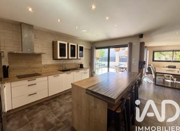 Maison à vendre 7 pièces 147 m² Saint-Jean-Lasseille