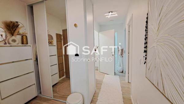 APPARTEMENT HAUT DE GAMME AVEC GRANDE TERRASSE PRIVEE