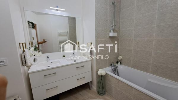 APPARTEMENT HAUT DE GAMME AVEC GRANDE TERRASSE PRIVEE