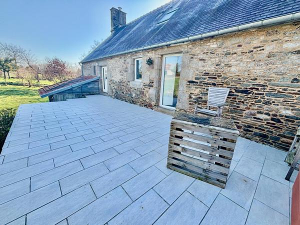 Maison à CUVES, 50670 - 6 pièces 175m²