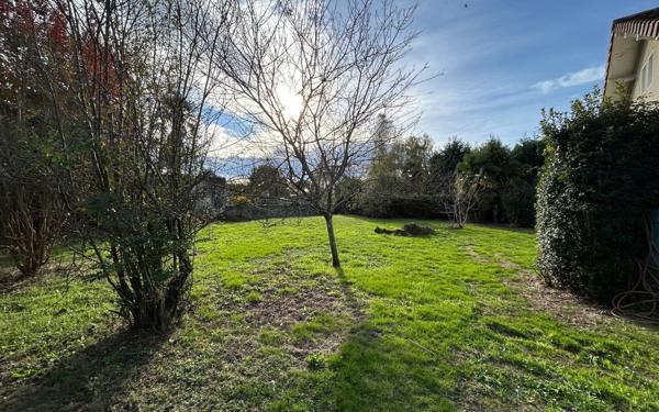 Maison à louer    6 pièces • 150 m2 Lescar