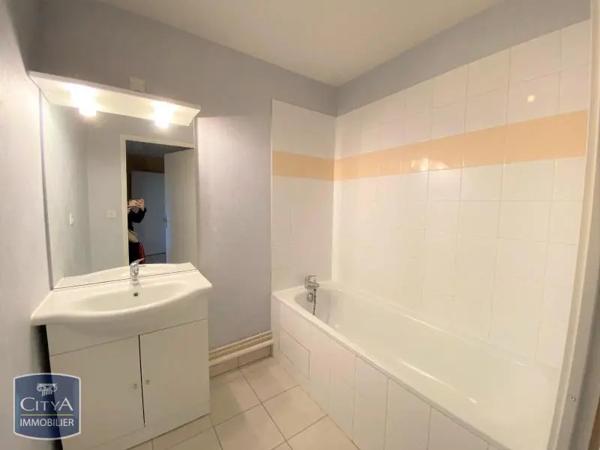 Appartement à louer 3 pièces 66.4m²