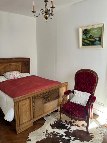 LIMAS (69) MAISON en pierres de caractère de 171 m2 avec des dépendances de 300 m2