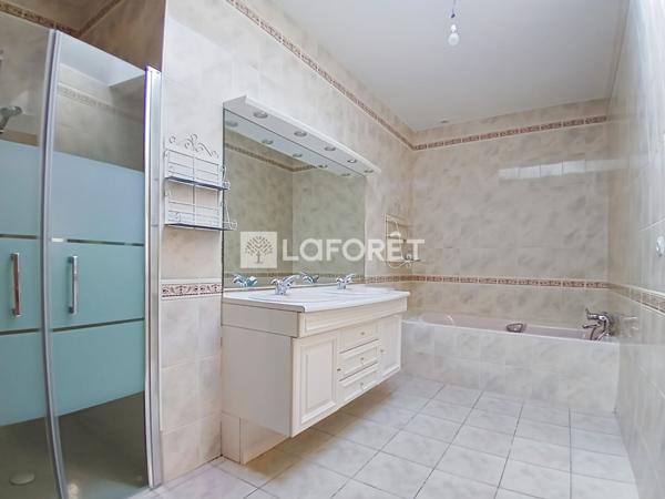 Achat maison près de MAULEVRIER - 7 pièce(s) - 192 m² - 331 000 €