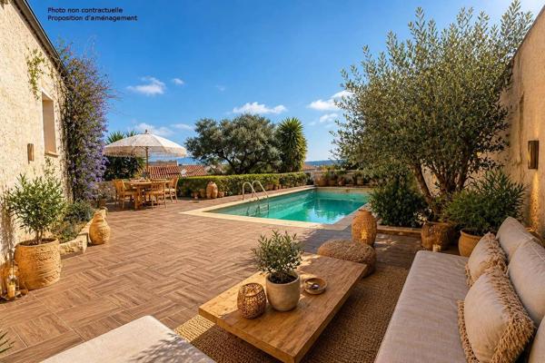 Habitation T7 avec garages, piscine et jardin