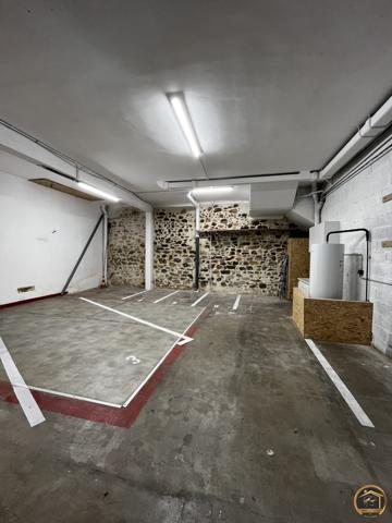 PARKING / PLACE À LOUER - NARBONNE CENTRE-VILLE
