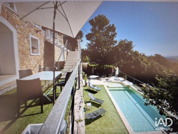 Maison à vendre 5 pièces 190 m² Le Cannet-des-Maures