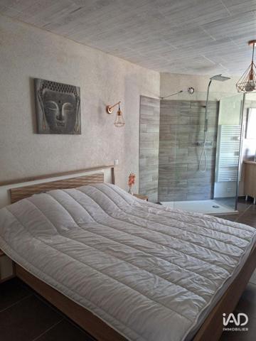 Maison à vendre 5 pièces 190 m² Le Cannet-des-Maures