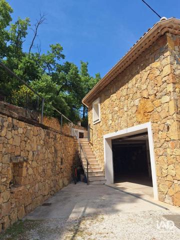 Maison à vendre 5 pièces 190 m² Le Cannet-des-Maures