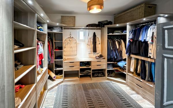 Maison à vendre    4 pièces •  Annesse-et-Beaulieu