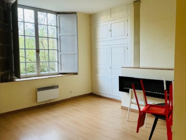Location Appartement 3 pièces Parthenay (79200) - cordeliers