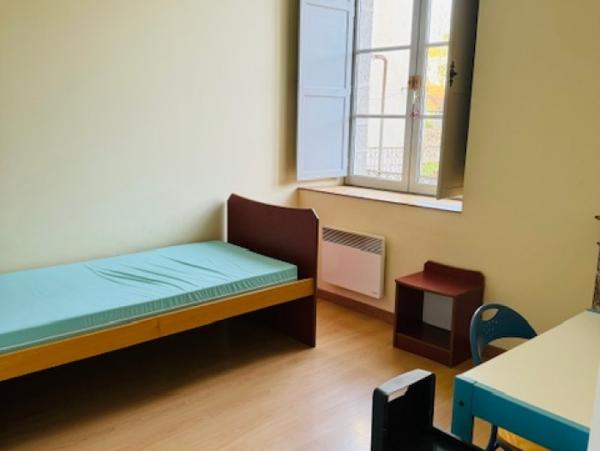 Location Appartement 3 pièces Parthenay (79200) - cordeliers
