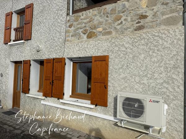 Appartement rez-de-jardin à vendre T2 jardin 255 m² LA ROCHETTE (05)