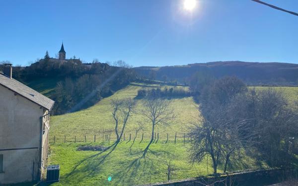 Maison à vendre    6 pièces •  Saint-Martin-de-Lenne