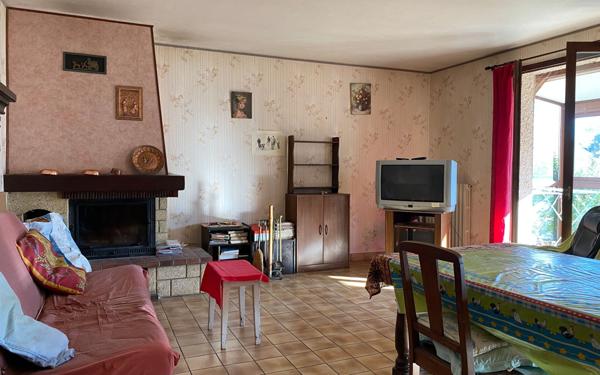 Maison à vendre    6 pièces •  Saint-Martin-de-Lenne