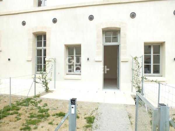 Appartement 1 pièce(s) 47.10 m2 avec jardin