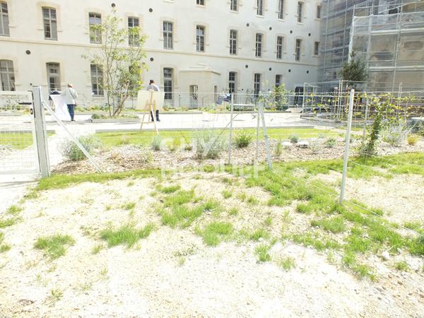 Appartement 1 pièce(s) 47.10 m2 avec jardin