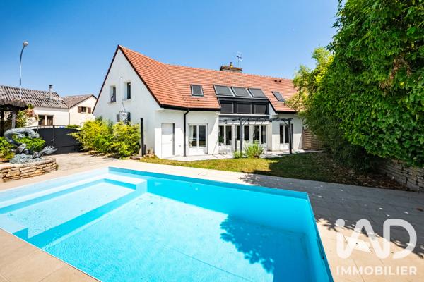 Maison à vendre 6 pièces 156,2 m² Varois-et-Chaignot