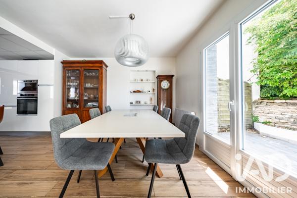 Maison à vendre 6 pièces 156,2 m² Varois-et-Chaignot