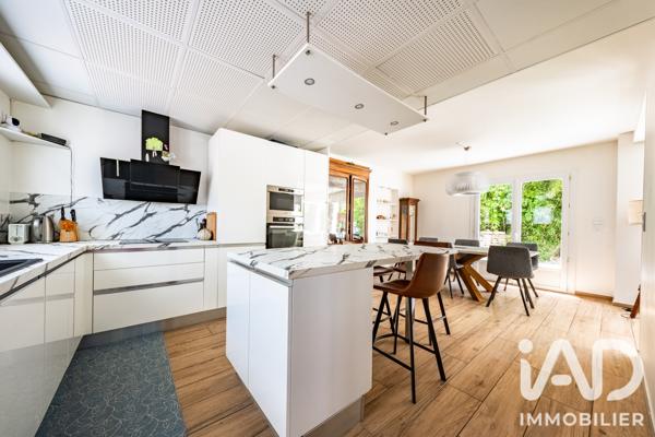 Maison à vendre 6 pièces 156,2 m² Varois-et-Chaignot