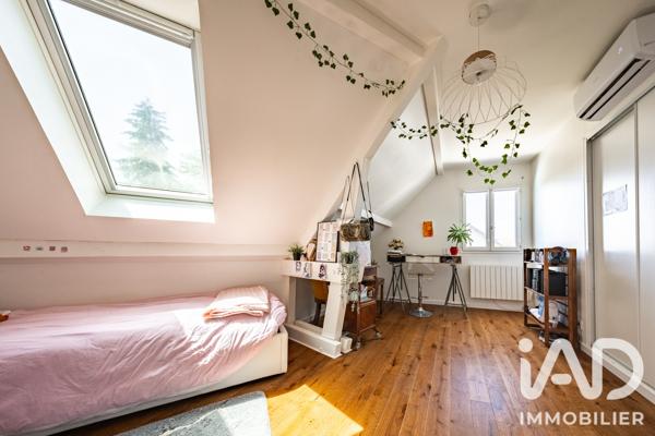 Maison à vendre 6 pièces 156,2 m² Varois-et-Chaignot
