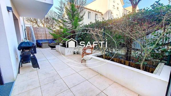 Appartement 3 pièces, 2 chambres - Terrasse de 33 m² - Parking double en SUS.