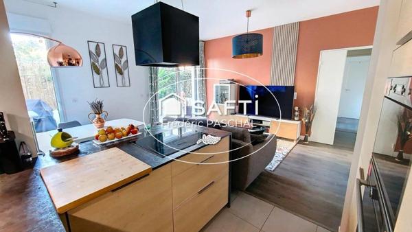 Appartement 3 pièces, 2 chambres - Terrasse de 33 m² - Parking double en SUS.