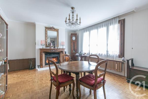 Maison à vendre  7 pièces - 92,29 m2 ST MAUR DES FOSSES - 94