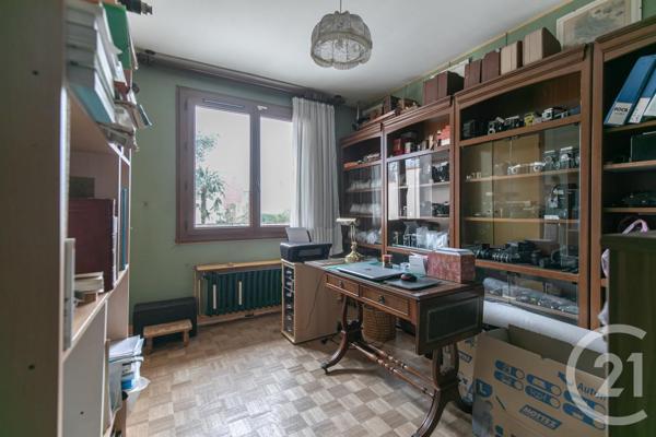 Maison à vendre  7 pièces - 92,29 m2 ST MAUR DES FOSSES - 94