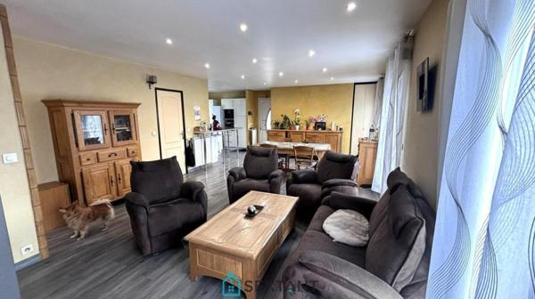Pavillon familial de 140 m² avec dépendance aménagée, sous-sol complet et grand terrain de 1 000 m²