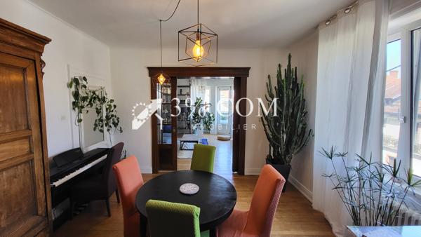 Appartement
                                                                                                                                                                                                                                                                                                                        4 pièce(s)                                                                                                                                                                                                          2 chambre(s)                                                                                                                                                                                                          99.44  m²