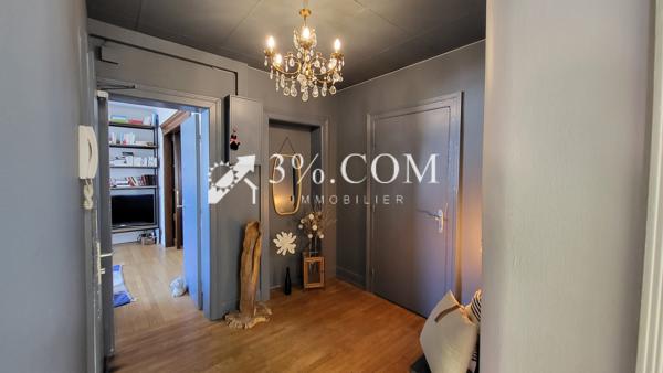 Appartement
                                                                                                                                                                                                                                                                                                                        4 pièce(s)                                                                                                                                                                                                          2 chambre(s)                                                                                                                                                                                                          99.44  m²