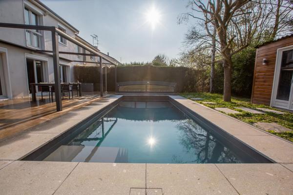 SUPERBE MAISON FAMILIALE, 5 CHAMBRES, PISCINE