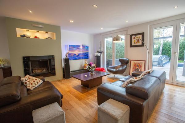 SUPERBE MAISON FAMILIALE, 5 CHAMBRES, PISCINE