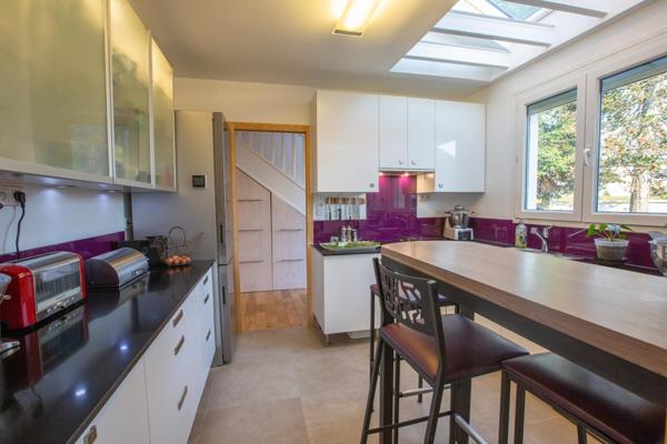 SUPERBE MAISON FAMILIALE, 5 CHAMBRES, PISCINE