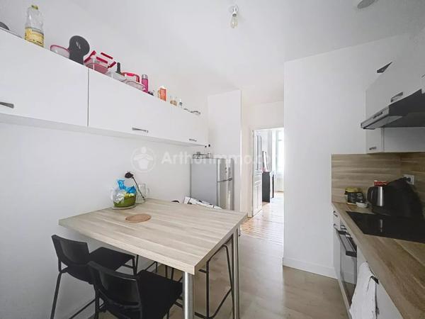 Location                                                      Appartement
                        
                     4 pièces                      82 m2                     à Clermont-Ferrand