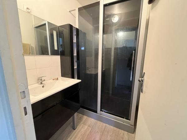 Appartement à vendre |                                       Bègles |                                        1 pièce  |  29 m²