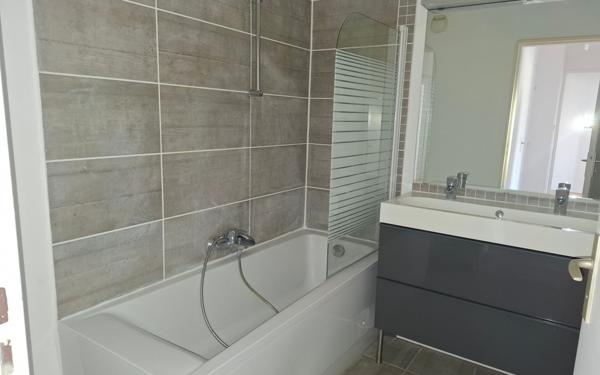 Appartement à louer    2 pièces •  Lyon 4