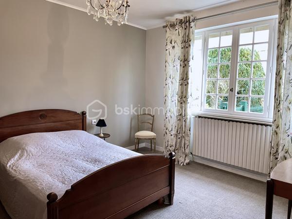 Maison en pierre de 219 m²