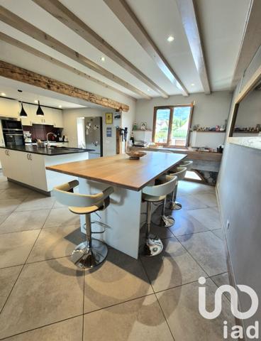 Maison à vendre 8 pièces 290 m² Archamps