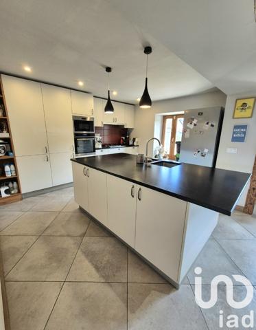 Maison à vendre 8 pièces 290 m² Archamps