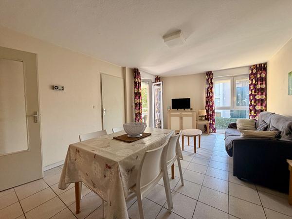 SAINT-CYPRIEN - Appartement meublé 3 pièces 50 m² - Parking - Piscine