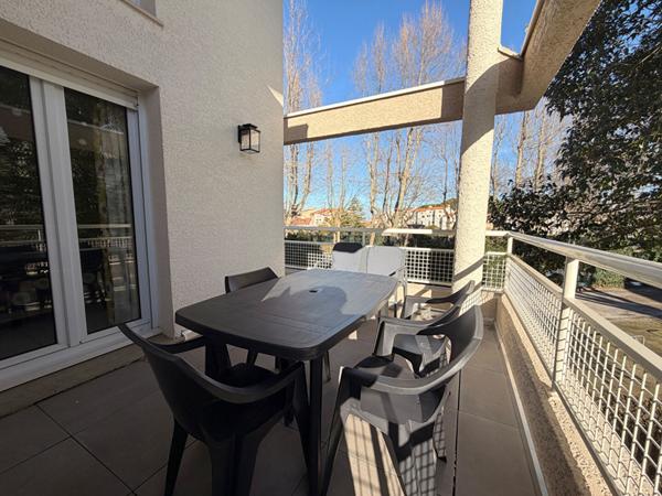 SAINT-CYPRIEN - Appartement meublé 3 pièces 50 m² - Parking - Piscine