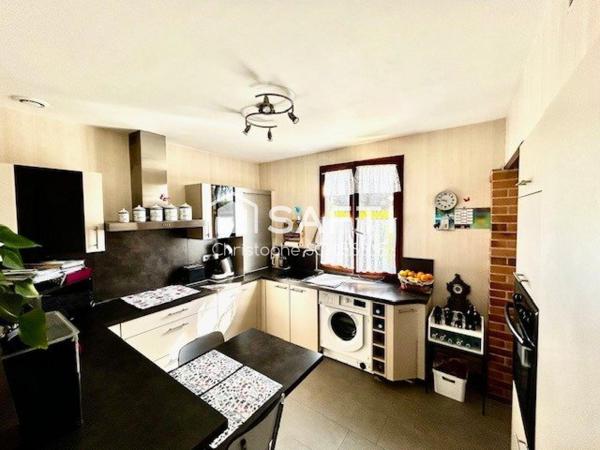 Maison plain-pied sur sous sol de 72 M2 sur 5 ares avec piscine