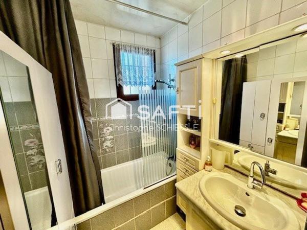 Maison plain-pied sur sous sol de 72 M2 sur 5 ares avec piscine